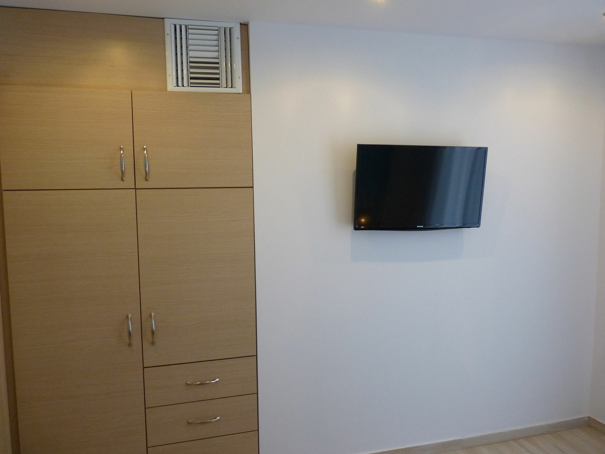 Ilianthos Apartments & Studios Микрос-Гиалос Экстерьер фото