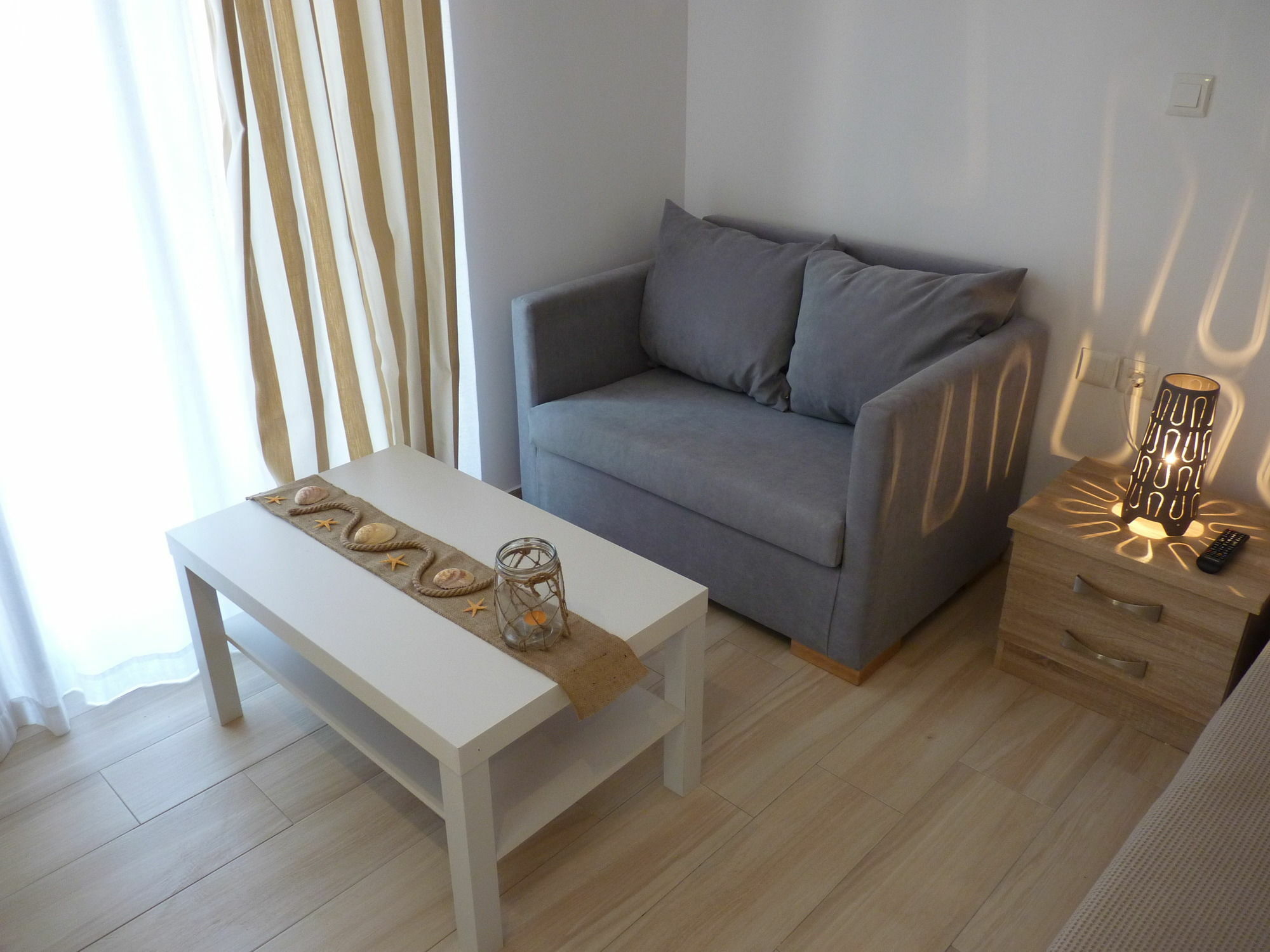 Ilianthos Apartments & Studios Микрос-Гиалос Экстерьер фото