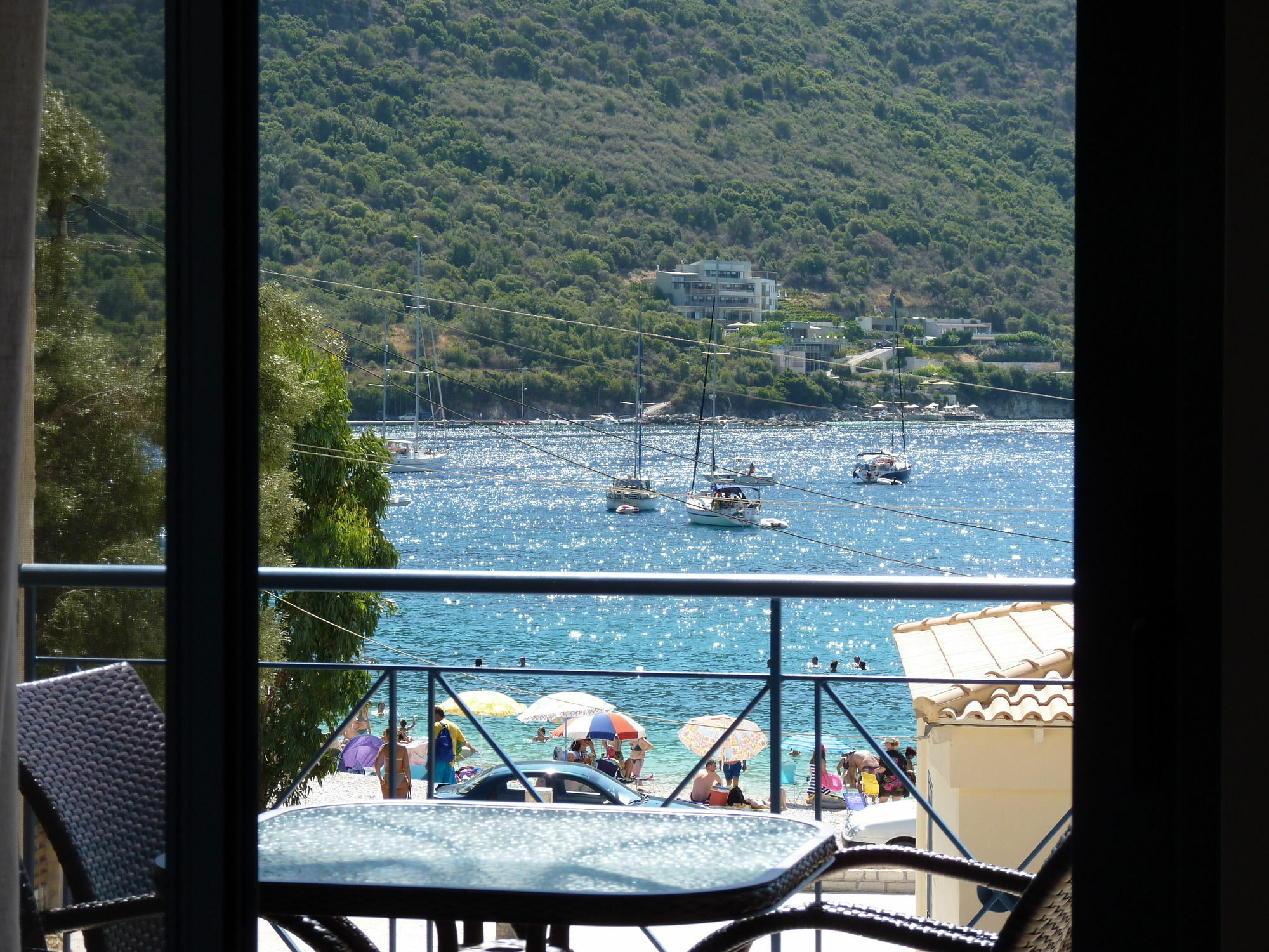 Ilianthos Apartments & Studios Микрос-Гиалос Экстерьер фото